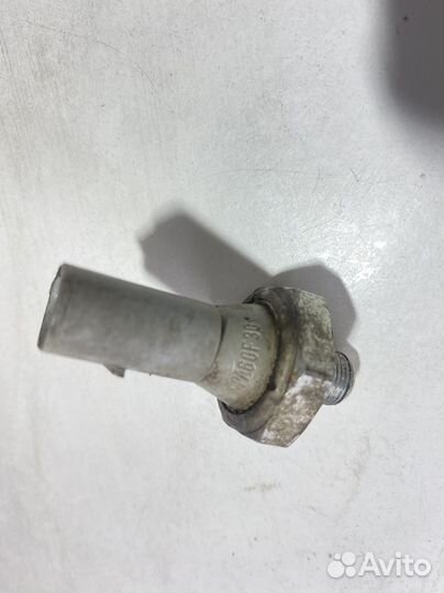 Датчик давления масла VAG