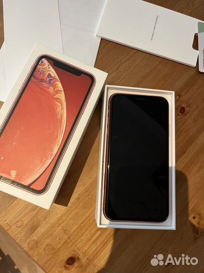 iPhone Xr, 64 ГБ