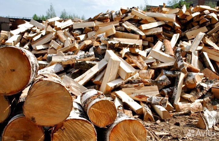 Наколотые дрова