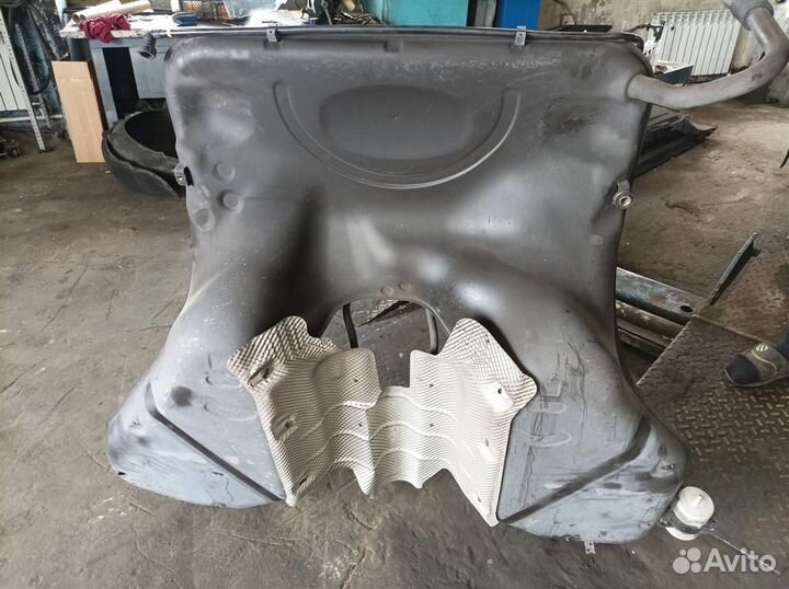 Бак топливный Audi Audi A8 4E 2002-2007