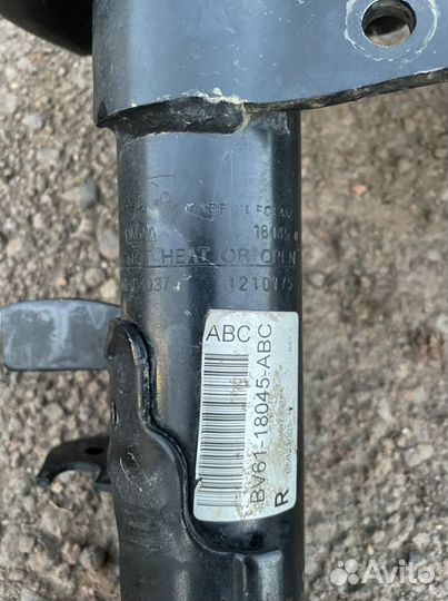 Передние амортизаторы Форд Фокус 3