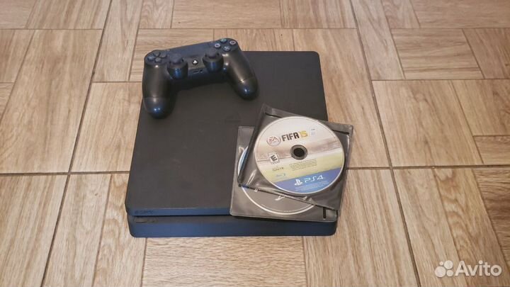 Sony PS4 slim 1 геймпад и 2 диска
