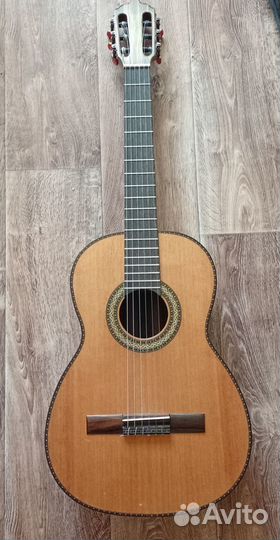 Мастеровая классическая гитара