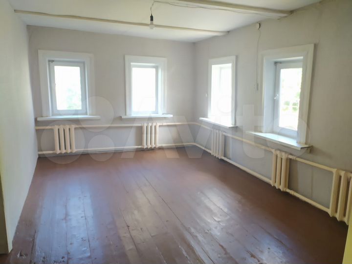 Дом 46 м² на участке 3 сот.