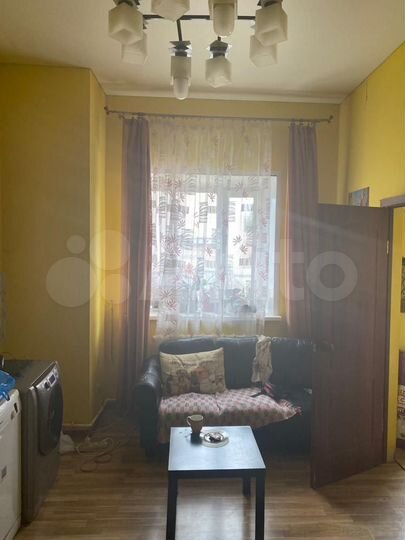 3-к. квартира, 81,5 м², 1/10 эт.