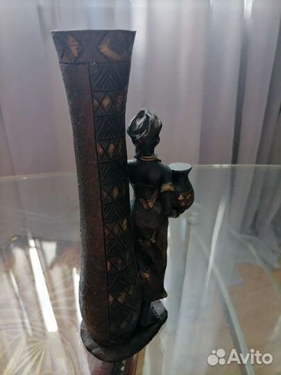 Ваза - статуэтка