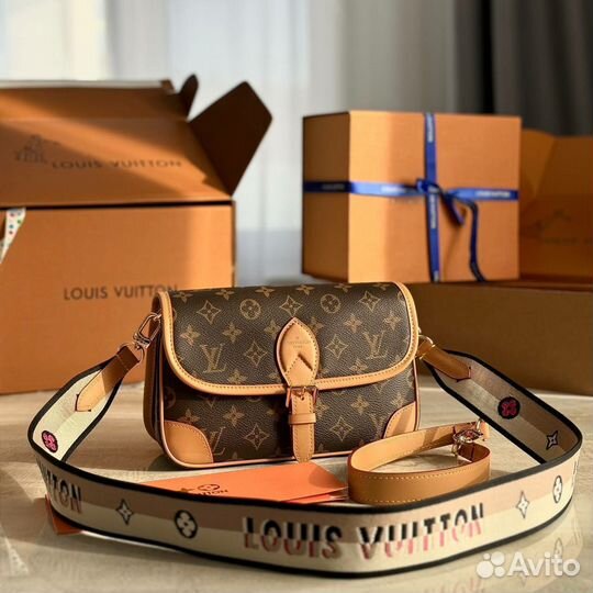 Сумка Louis Vuitton женская
