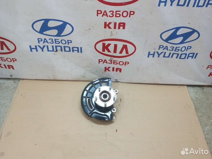 Поворотный кулак правый Киа Оптима 4 jf