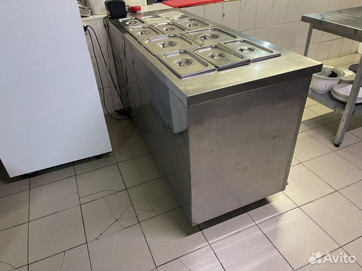 Холодильный стол с гастроемкостями