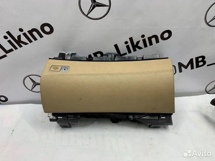 Бардачок Mercedes-Benz Cl-Класс C216