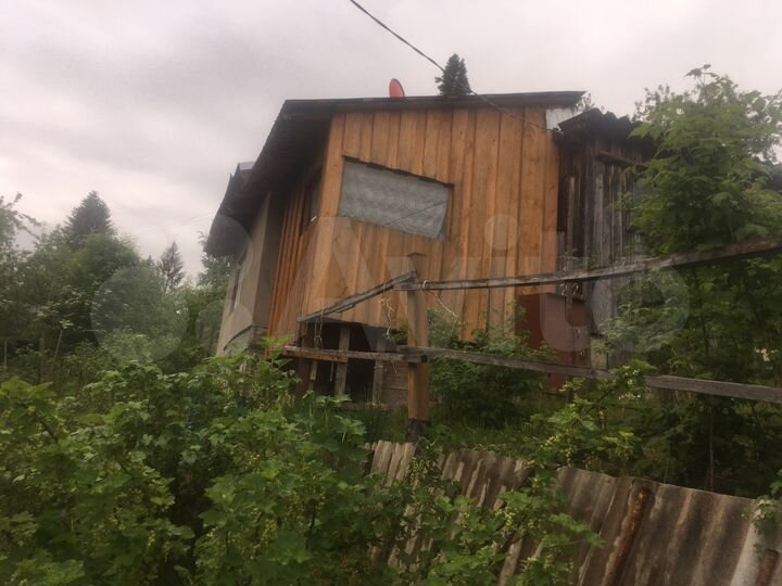 Дача 20 м² на участке 6 сот.