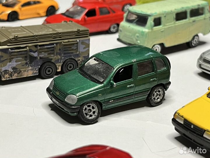 Игрушечные машинки (welly, rmz city). Маштаб: 1:60