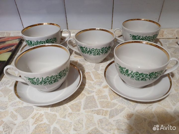 Сервиз из чашек