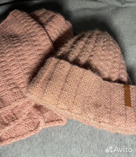 Комплект шапка и шарф женские