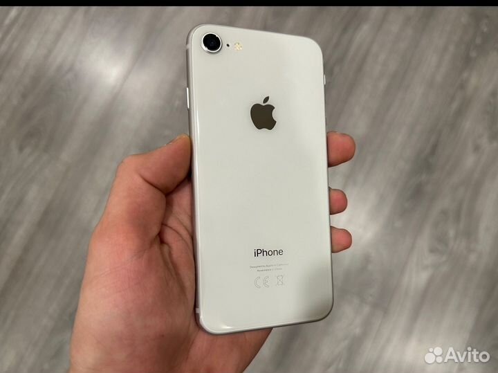 iPhone 8, 64 ГБ