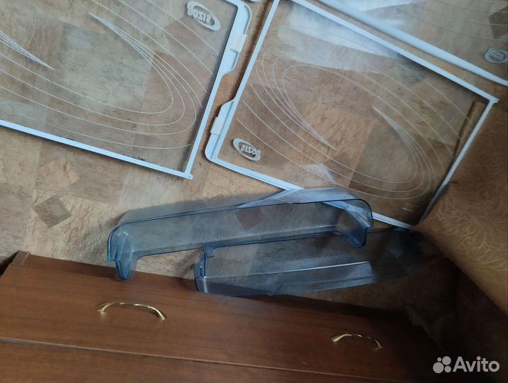 Полки от холодильника 7 шт