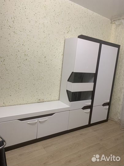 Стенка в гостиную