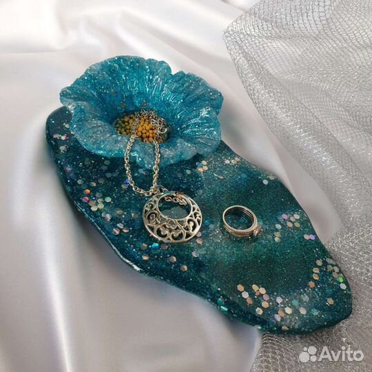 Подставка под украшения, часы из эпоксидной смолы