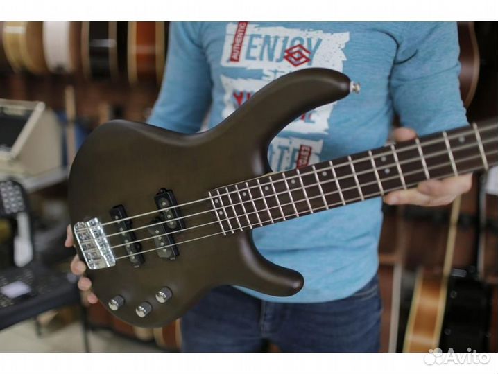 Cort Action-PJ-OPW бас гитара