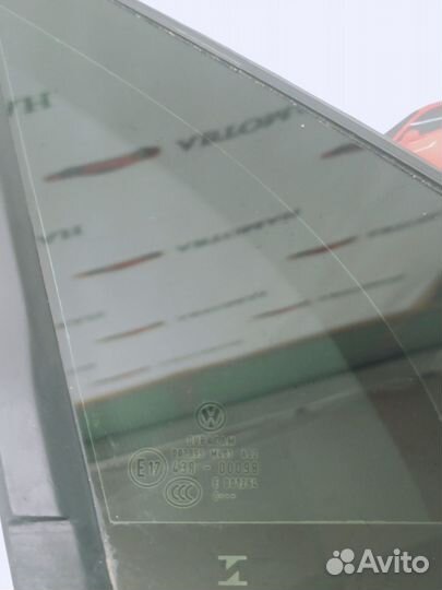 Форточка передняя правая Тигуан 2 2016-2021