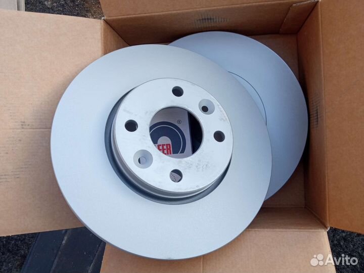 Тормозные диски веста, ларгус, ниссан note, меган