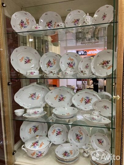Продам столовый сервиз