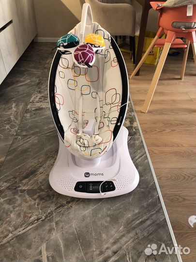 Продаю электрокачелю 4moms Mamaroo 4.0