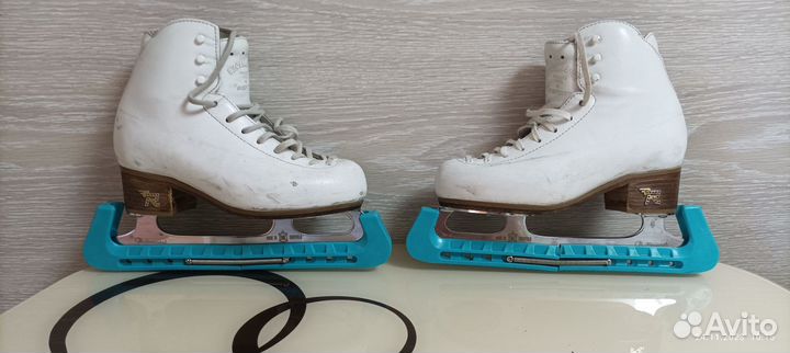 Фигурные коньки risport 230