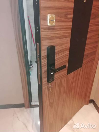 Установка умных замков, замена