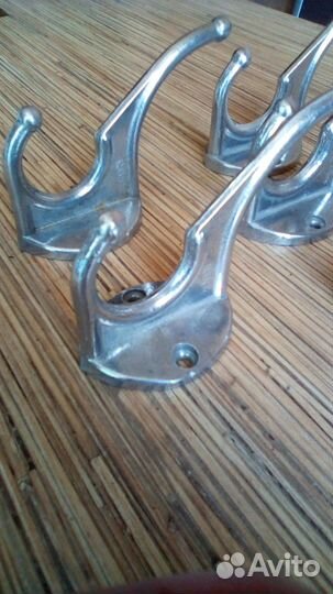 Крючки для гардероба(ретро) -5шт,ручка мебельная