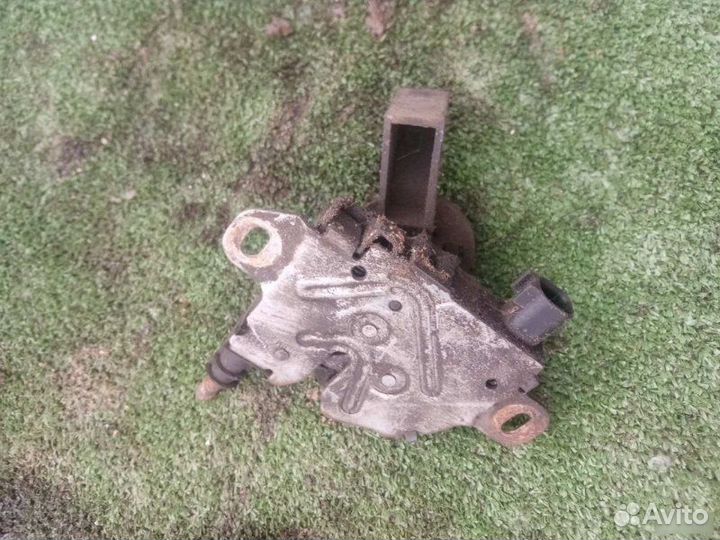 Замок капота Ford Focus 2008