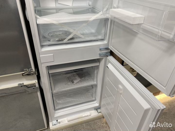 Холодильник встраиваемый