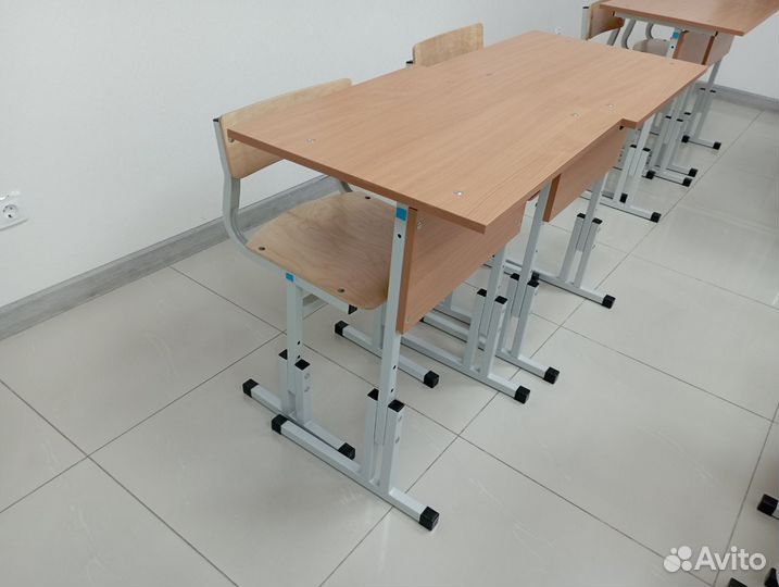 Школьная парты и стулья, проекторы и Дезар4, шкафы