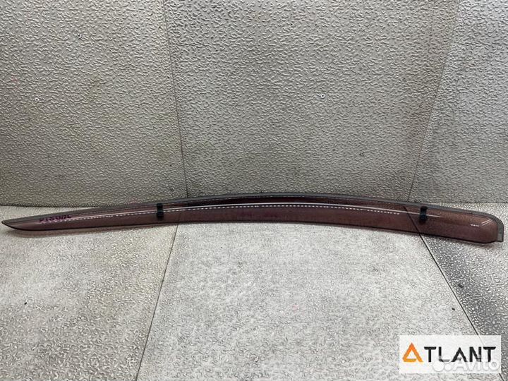 Ветровик передний правый nissan march