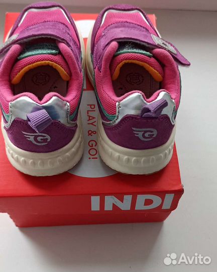 Кроссовки для девочки 24 размер