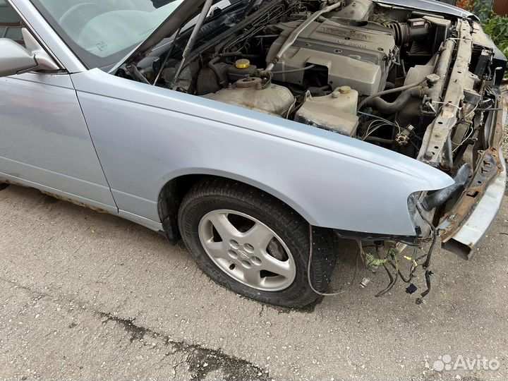 Крыло переднее правое Nissan Cedric Y33 gloria