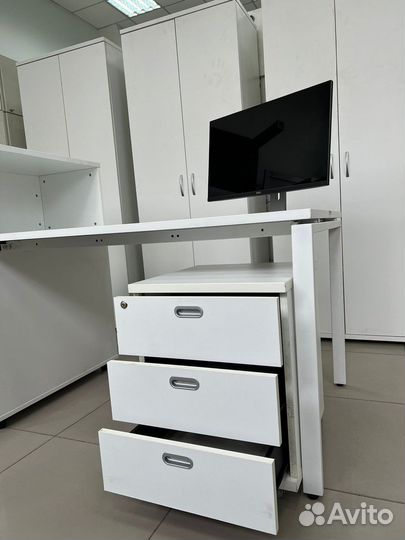 Офисные столы / офисная мебель бу