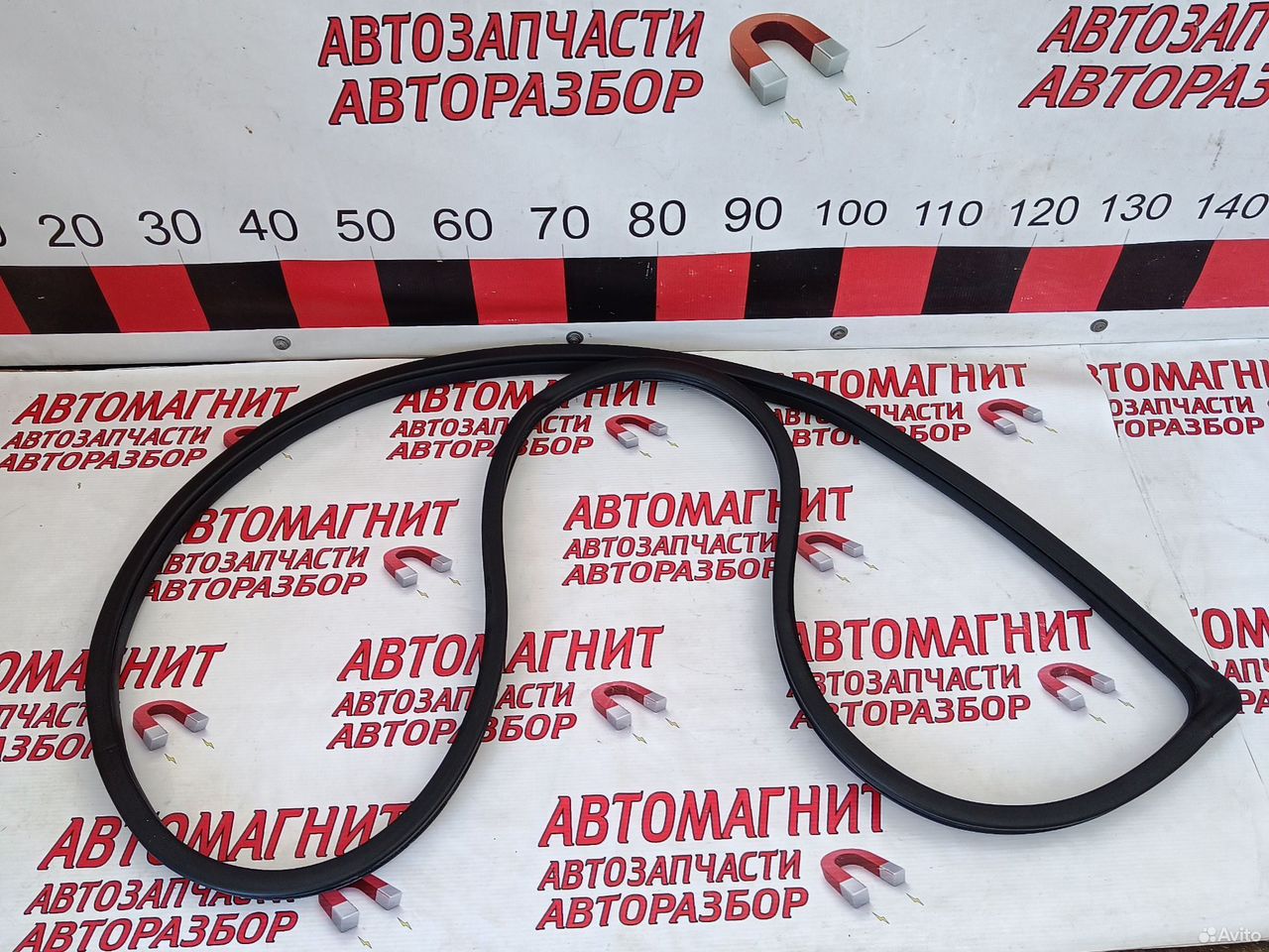 Уплотнитель двери передней левой Киа Соул 2 PS