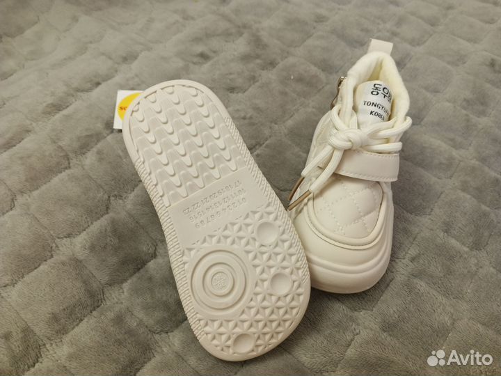 Новые Ботинки для девочки весенние