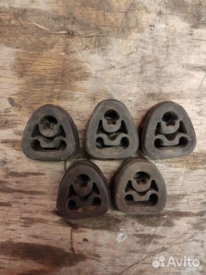 Подушка глушителя Mercedes-Benz Vito W638