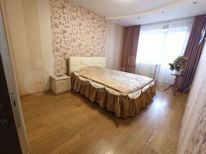 2-к. квартира, 66 м², 5/10 эт.