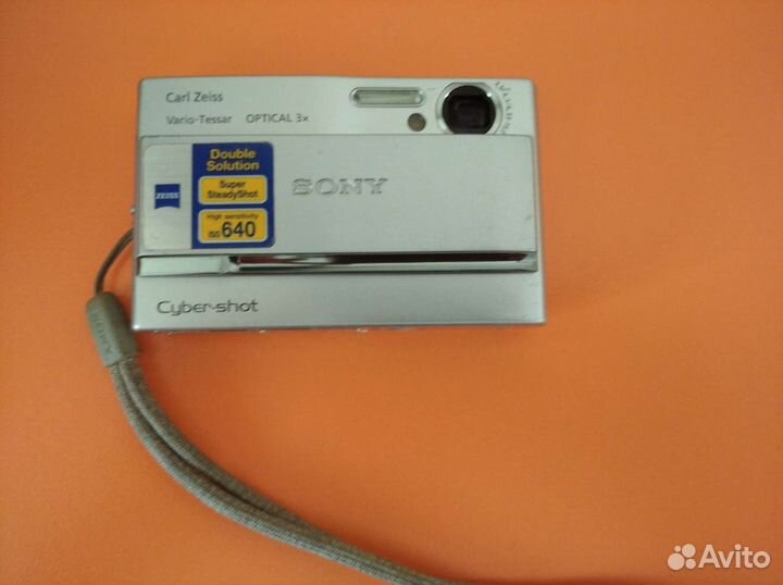 Sony Cyber-shot 6.0 mega pixels Carl Zeiss