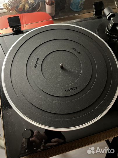 Проигрыватель винила Thorens TD-202