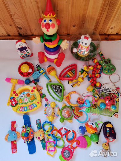Дуга с игрушками, игрушки для маленьких