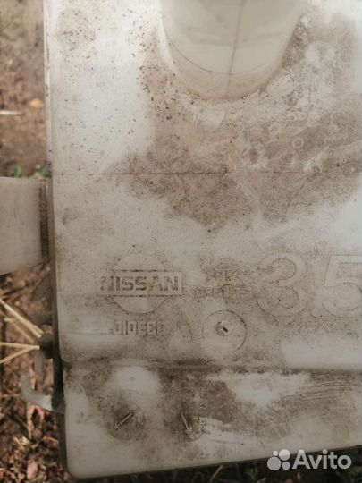 Бачок омывателя на ниссан тиида