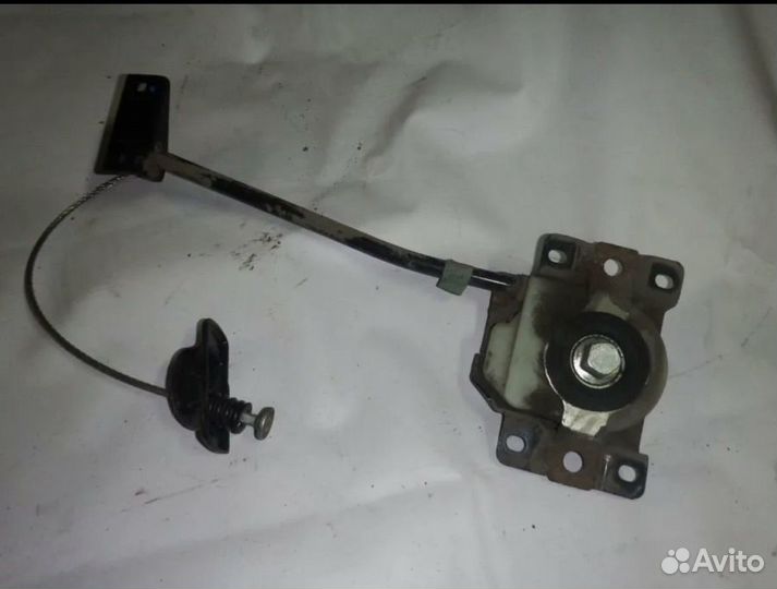 Механизм подъема запасного колеса