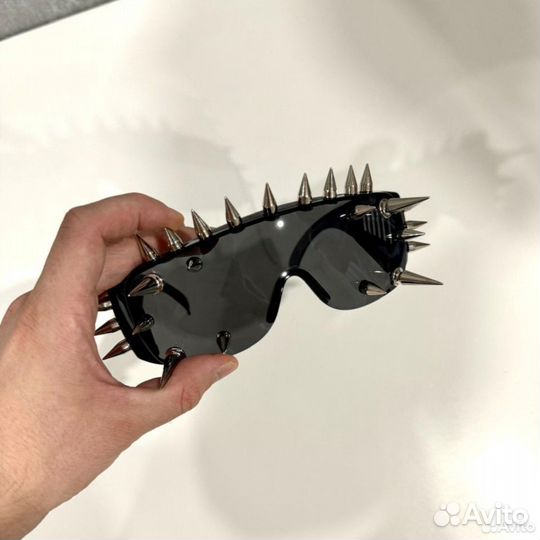 5mewmet очки с шипами