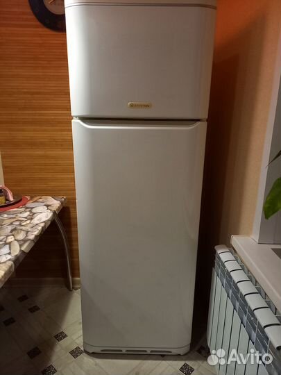Продам холодильник бу