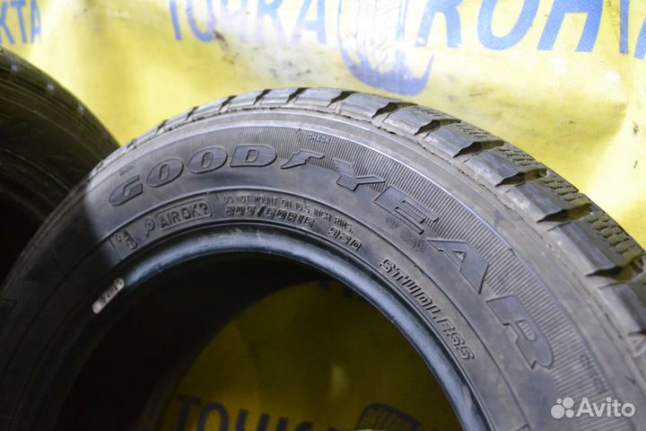 Goodyear Ice Navi Zea II 205/60 R16