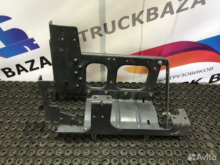 Кронштейн осушителя Volvo FH